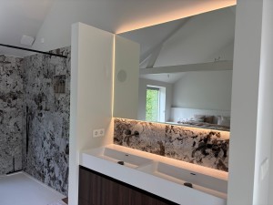 Oglindă Shape 04 +  ambilight 